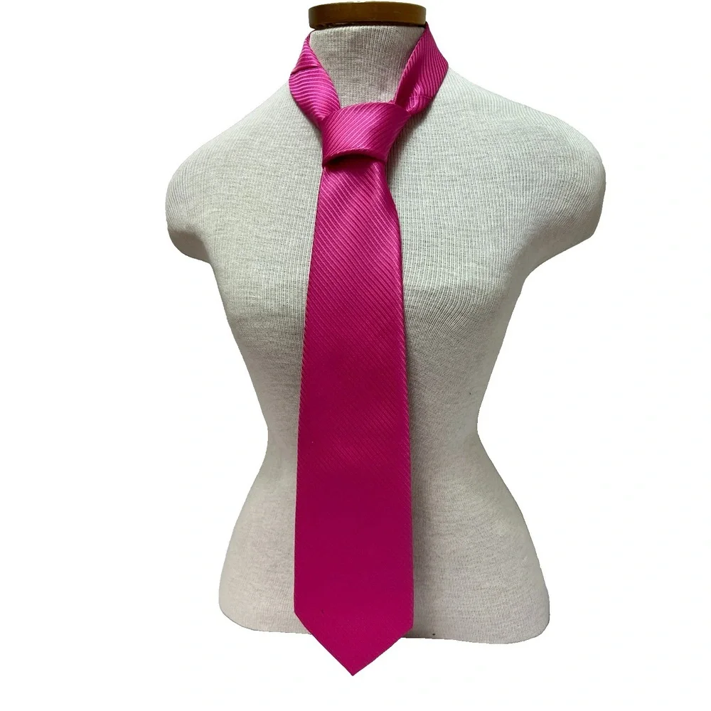 GUCCI‎ Men's Necktie Bright Pink Textured Silk 4' x 59